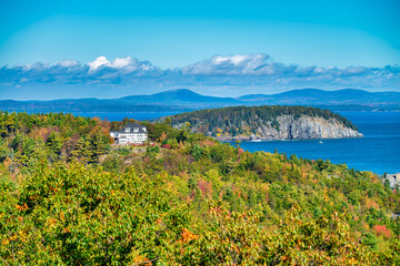 Fototapeta premium Acadia National Park in Vibrant Foliage Season, Stunning Autumn Landscapes in Maine