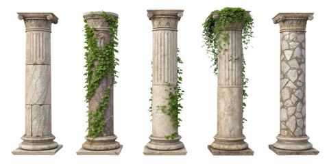 Naklejka premium Ancient pillars adorned with lush greenery showcase timeless beauty and elegance, perfect for enhancing any architectural design