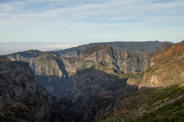 A stunning panoramic view from the Pico de Ruivo to Pico do Arieiro hike in Madeira