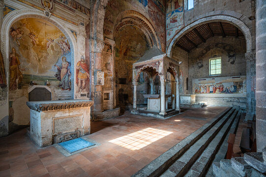 Interior sight in the beautiful and ancient Church of Santa Maria Maggiore in Tuscania. Province of Viterbo, Lazio, Italy. April-02-2025