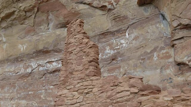 Cliff dwelling at Palatki Ruins, Coconino National Forest, Arizona, USA