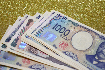 千円札　一万円札　五千円札