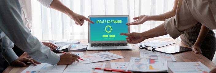 Software update on computer for brisk version of device software upgrade