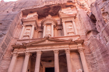 Al Khazneh temple (The Treasury) in the ancient city Petra, Jordan