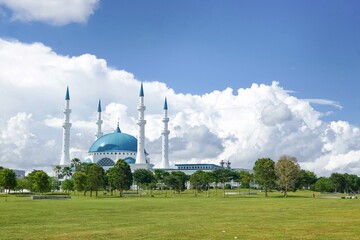 Masjid Sultan Iskandar, Bandar Dato Onn, Johor Bahru, Johor, Malaysia.