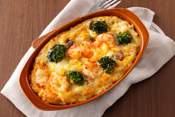 エビとブロッコリーのマカロニグラタン　Creamy Macaroni Gratin with Shrimp and Broccoli