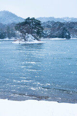 冬の多鯰ヶ池の雪景色 鳥取県 多鯰ヶ池