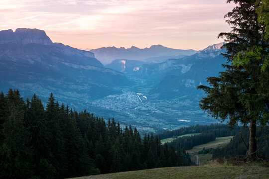 Haute Savoie : coucher de soleil sur Sallanches 