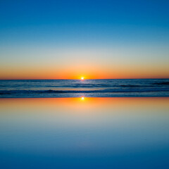 Symmetry of a Vanishing Sun