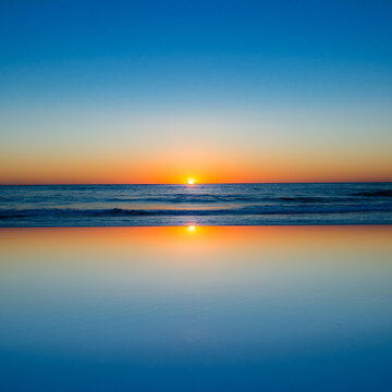 Symmetry of a Vanishing Sun