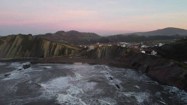 Vista a&eacute;rea del flysch de Zumaia (Euskadi) 4
