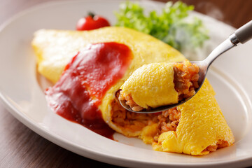 オムライス　Omurice (Japanese Omelet Rice)