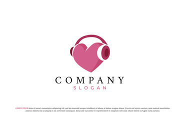 heart with headphones favorite playlist logo