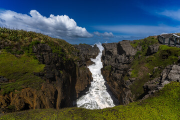 Witnessing the Spectacular Blowholes of New Zealands Pancake Rocks