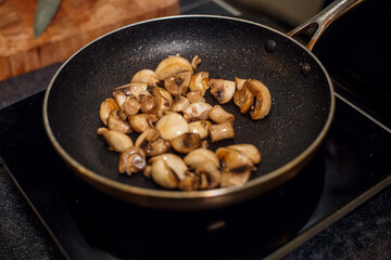 pan frying champignon mushrooms