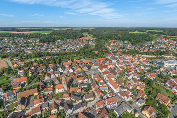 Blick ins idyllische Biberttal rund um die Ortschaft Ammerndorf im fr&auml;nkischen Rangau