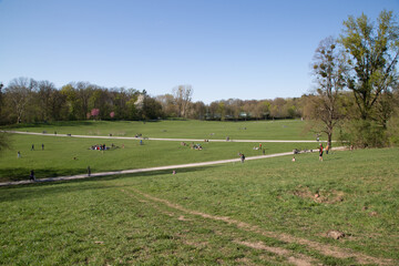 Blick vom Pilzberg, Beethovenpark, S&uuml;lz, K&ouml;ln, 06. April 2025