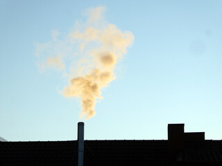 Rauchender Kamin