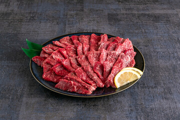 国産黒毛和牛　焼肉用　モモ肉　Domestic Japanese Black Beef Thigh Meat for Yakiniku