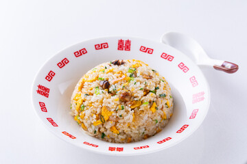 中華料理店で炒飯を食べる