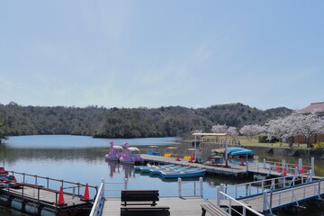 島根県　春の蟠竜湖の風景