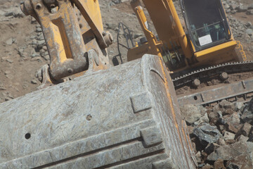 construction ator with shovel