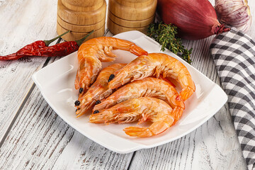 Gurmet king prawn in the bowl