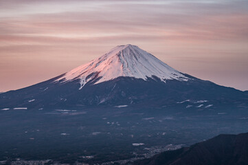山梨県新道峠からの富士山と河口湖