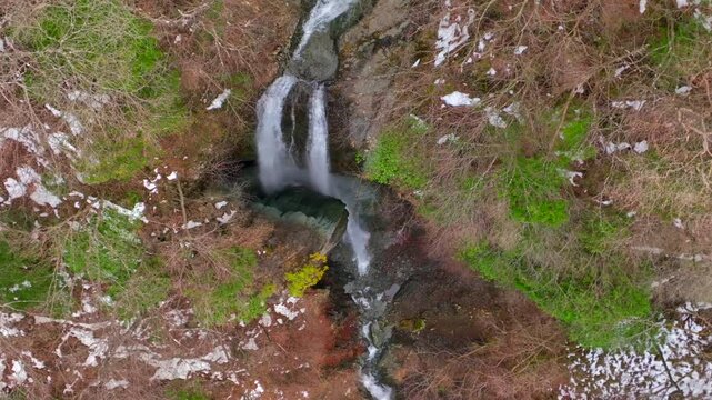 早戸川大滝のスローモーション空撮
