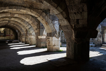 Obraz premium Smyrna agora. With the new works, the ruins of the ancient city began to appear. Agora is located in the center of Izmir. Izmir Turkey