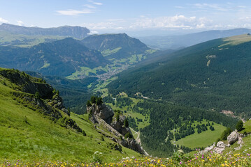 Naklejka premium scenic view of relaxing Dolomite panorama in summer
