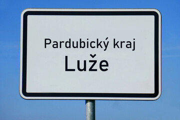 Ortsschild Pardubický kraj Luže