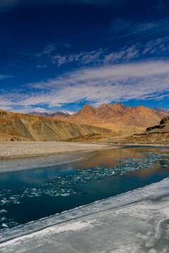 A portion of Indus River frozen from sides during winter months at Leh, Ladakh.