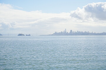 Naklejka premium Cityscape of San Francisco Downtown from H. Dana Bowers Memorial Vista Point - ビスタポイントからのサンフランシスコの街並み 