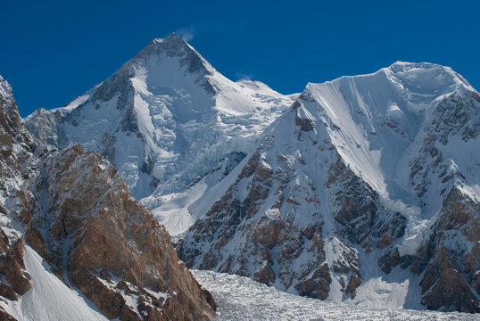 Gasherbrum II (G2), also known as K4, is the world's 13th highest mountain, standing at 8,035 meters (26,358 feet)