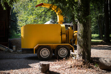Wood processing machine. Diesel powered stick cutting equipment.
