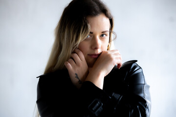 Silence Speaks – A Woman’s Portrait: Eyes and Hands