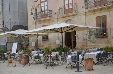 charming and atmospheric restaurant in Syracuse, Sicily