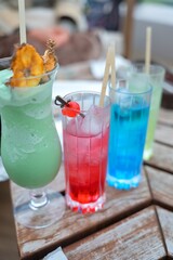 カラフルなカクテル