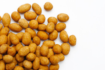 Coconut cream coated peanuts snack