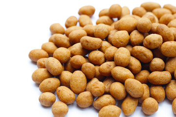 Coconut cream coated peanuts snack