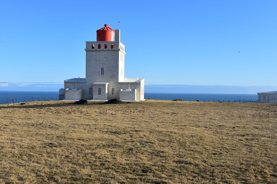 Dyrh&oacute;laey Lighthouse &ndash; South Coast of Iceland
