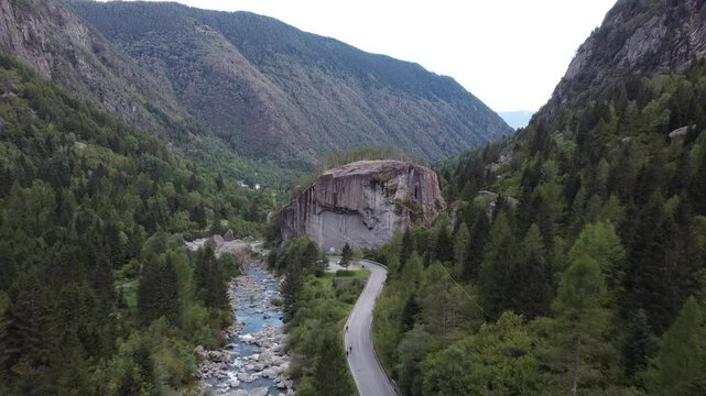 Aerial flyover of Sasso Remenno in Val di Mello - Sorvolo aereo del Sasso Remenno in Val di Mello