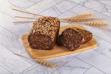 Browl rye bread with seeds