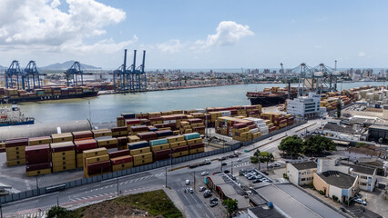 Obraz premium Port of Itajaí – Maritime Strength and Coastal Beauty
