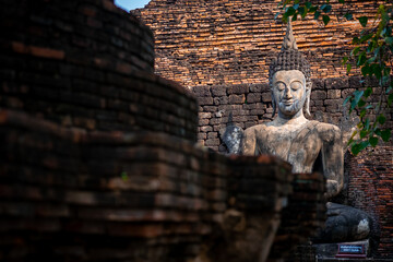buddha statue in wat phra si sanphet