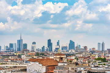 Obraz premium Modern Milan Skyline with Rooftop Terraces and Skyscrapers in the Porta Nuova district. View from the rooftop of the Milan Cathedral (Duomo di Milano) in Italy.