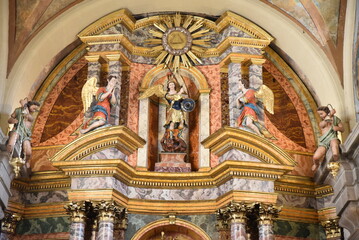 Autel baroque à Saint-Jacques de Compostelle. Espagne