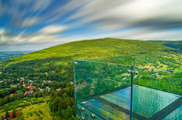 Wieża Sky Walk - Sky Bridge Spacer w Chmurach