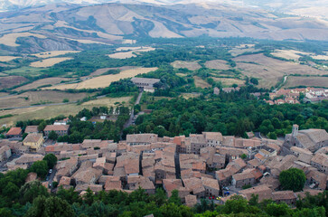 Panorama di Radicofani borgo in Toscana lungo la Via Francigena, visto dalla torre